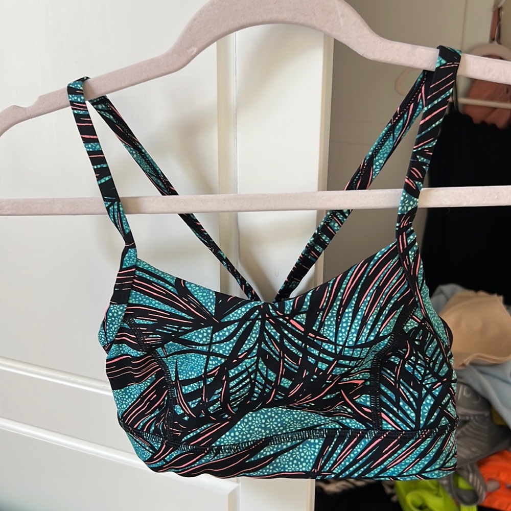 lulu sports bra